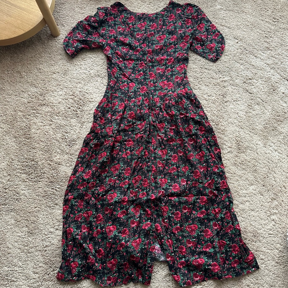 Eileen West vintage red black floral dress